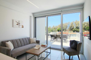 Phaedrus Living - Seaside Deluxe Flat Harbour 112